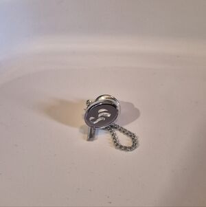 2/$10 Vintage Silver Tone Single Letter G Monogrammed Tie Tack